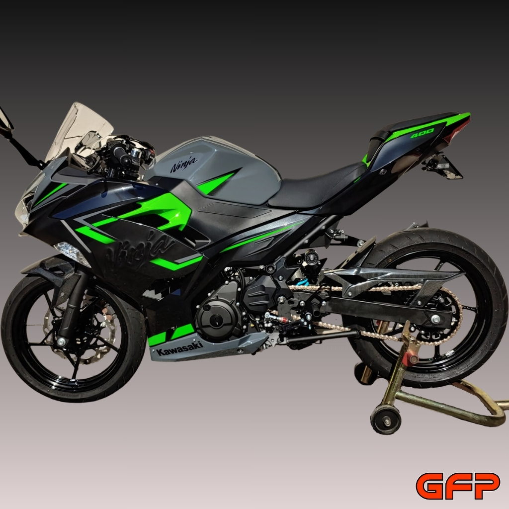 GFP Carbon Fiber Hugger With Chain Guard - Kawasaki Ninja 400 2018-2023